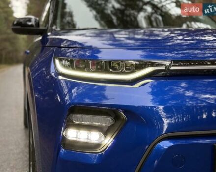 Киа Soul EV 2022 в Киеве на Automoto.ua Синий Киа Soul EV, объемом двигателя 0 л и пробегом 39 тыс. км за 19499 $, фото 32 на Automoto.ua
