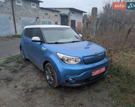 Синий Киа Soul EV, объемом двигателя 0 л и пробегом 197 тыс. км за 9200 $, фото 1 на Automoto.ua