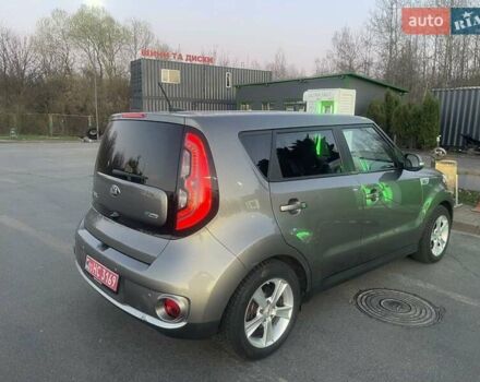 Зеленый Киа Soul EV, объемом двигателя 0 л и пробегом 115 тыс. км за 7600 $, фото 4 на Automoto.ua