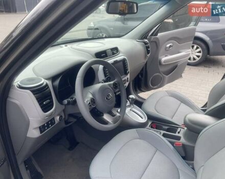 Зеленый Киа Soul EV, объемом двигателя 0 л и пробегом 115 тыс. км за 7600 $, фото 22 на Automoto.ua