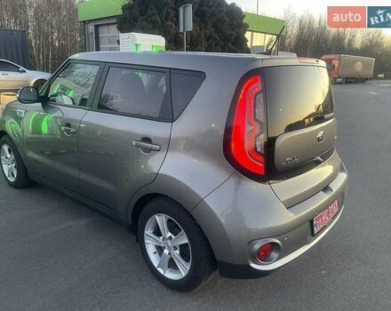 Зеленый Киа Soul EV, объемом двигателя 0 л и пробегом 115 тыс. км за 7600 $, фото 2 на Automoto.ua