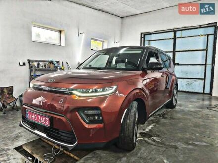 Киа Soul EV 2020 в Луцке на Automoto.ua Оранжевый Киа Soul EV, объемом двигателя 0 л и пробегом 99 тыс. км за 19900 $, фото 1 на Automoto.ua