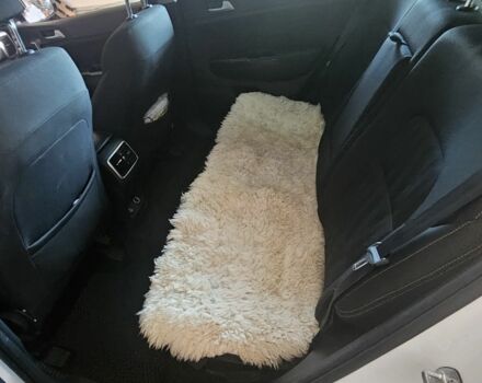 Белый Киа Sportage, объемом двигателя 1.7 л и пробегом 165 тыс. км за 14500 $, фото 4 на Automoto.ua