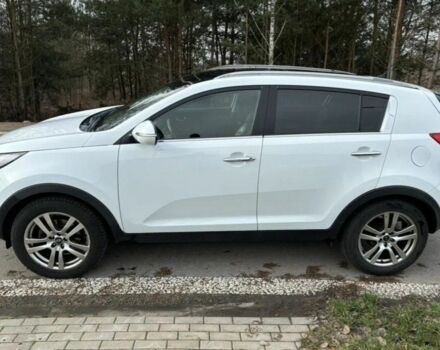 Белый Киа Sportage, объемом двигателя 2 л и пробегом 216 тыс. км за 8000 $, фото 2 на Automoto.ua