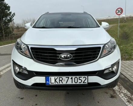 Белый Киа Sportage, объемом двигателя 2 л и пробегом 216 тыс. км за 8000 $, фото 4 на Automoto.ua