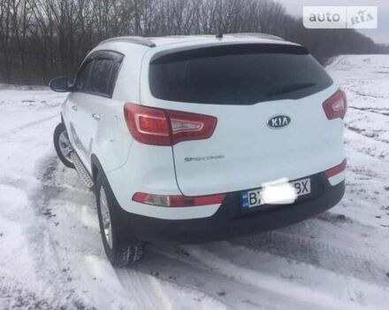 Белый Киа Sportage, объемом двигателя 0 л и пробегом 160 тыс. км за 12500 $, фото 2 на Automoto.ua