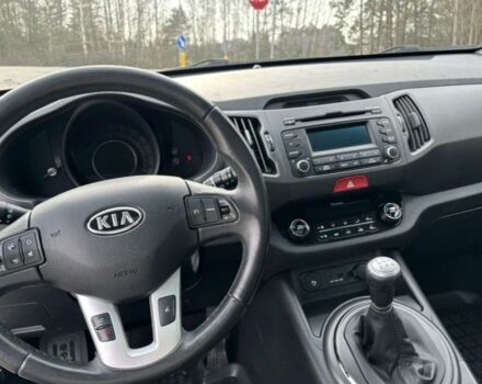 Білий Кіа Sportage, об'ємом двигуна 2 л та пробігом 216 тис. км за 8000 $, фото 21 на Automoto.ua