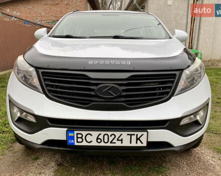 Белый Киа Sportage, объемом двигателя 2 л и пробегом 244 тыс. км за 9990 $, фото 3 на Automoto.ua