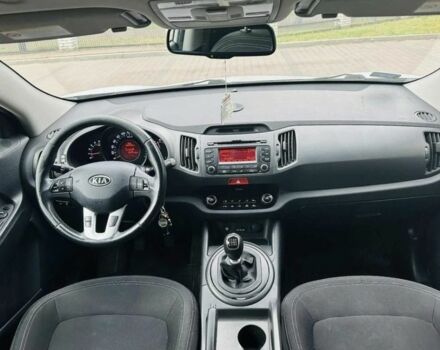 Белый Киа Sportage, объемом двигателя 0 л и пробегом 235 тыс. км за 5000 $, фото 7 на Automoto.ua