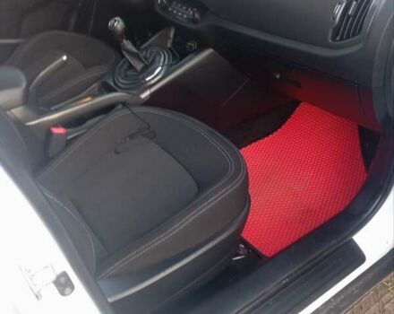 Белый Киа Sportage, объемом двигателя 2 л и пробегом 160 тыс. км за 10500 $, фото 19 на Automoto.ua