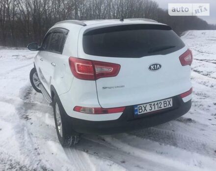 Белый Киа Sportage, объемом двигателя 0 л и пробегом 160 тыс. км за 12500 $, фото 5 на Automoto.ua