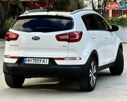 Білий Кіа Sportage, об'ємом двигуна 2 л та пробігом 165 тис. км за 13999 $, фото 5 на Automoto.ua
