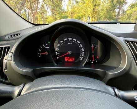 Білий Кіа Sportage, об'ємом двигуна 2 л та пробігом 183 тис. км за 12400 $, фото 9 на Automoto.ua