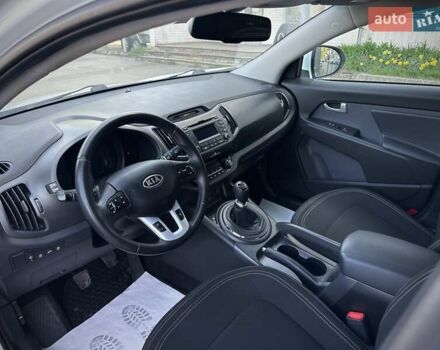 Кіа Sportage 2011 у Сумах на Automoto.ua Білий Кіа Sportage, об'ємом двигуна 1.7 л та пробігом 228 тис. км за 13700 $, фото 118 на Automoto.ua