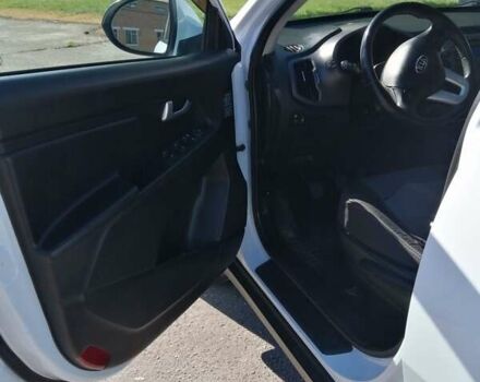 Білий Кіа Sportage, об'ємом двигуна 1.69 л та пробігом 142 тис. км за 11500 $, фото 14 на Automoto.ua