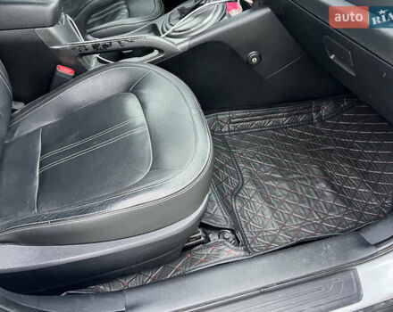 Белый Киа Sportage, объемом двигателя 2 л и пробегом 135 тыс. км за 12999 $, фото 22 на Automoto.ua