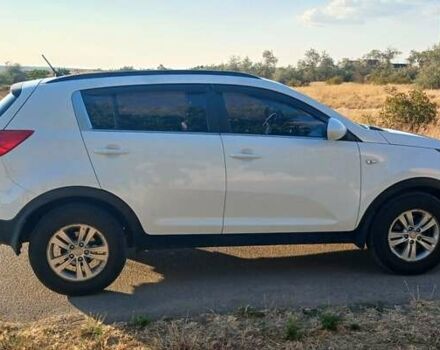 Белый Киа Sportage, объемом двигателя 2 л и пробегом 172 тыс. км за 9900 $, фото 9 на Automoto.ua