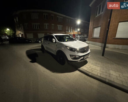 Білий Кіа Sportage, об'ємом двигуна 1.99 л та пробігом 165 тис. км за 14039 $, фото 1 на Automoto.ua