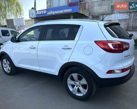 Кіа Sportage 2011 у Сумах на Automoto.ua Білий Кіа Sportage, об'ємом двигуна 1.7 л та пробігом 228 тис. км за 13700 $, фото 37 на Automoto.ua