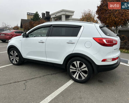 Белый Киа Sportage, объемом двигателя 2 л и пробегом 135 тыс. км за 12999 $, фото 7 на Automoto.ua