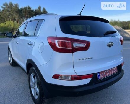 Білий Кіа Sportage, об'ємом двигуна 1.7 л та пробігом 148 тис. км за 13500 $, фото 25 на Automoto.ua