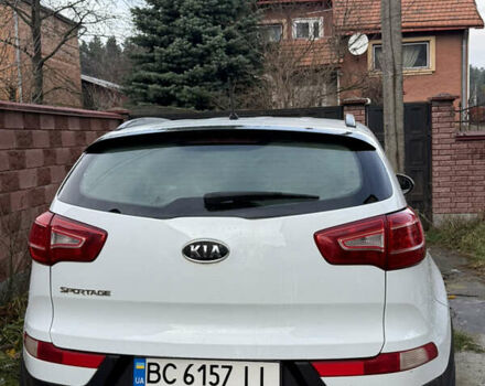 Белый Киа Sportage, объемом двигателя 2 л и пробегом 167 тыс. км за 12500 $, фото 4 на Automoto.ua