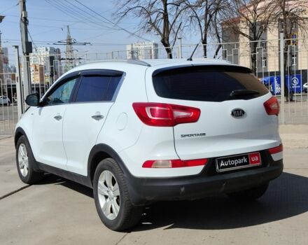 Білий Кіа Sportage, об'ємом двигуна 2 л та пробігом 194 тис. км за 10790 $, фото 3 на Automoto.ua