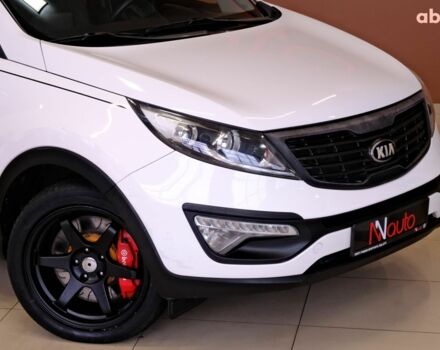 Белый Киа Sportage, объемом двигателя 2 л и пробегом 126 тыс. км за 12900 $, фото 2 на Automoto.ua