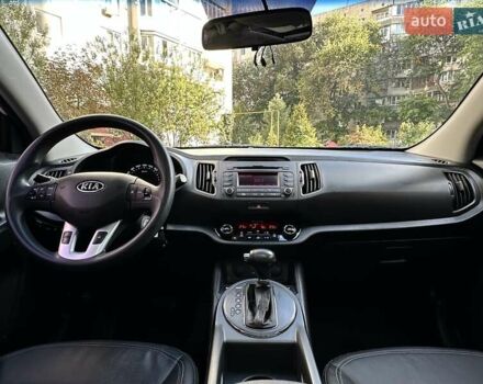 Білий Кіа Sportage, об'ємом двигуна 2 л та пробігом 165 тис. км за 13999 $, фото 14 на Automoto.ua