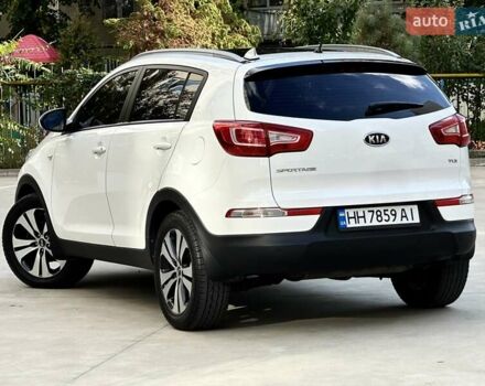 Білий Кіа Sportage, об'ємом двигуна 2 л та пробігом 165 тис. км за 13999 $, фото 7 на Automoto.ua