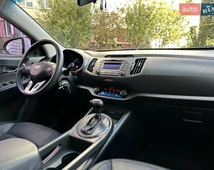 Білий Кіа Sportage, об'ємом двигуна 2 л та пробігом 165 тис. км за 13999 $, фото 11 на Automoto.ua