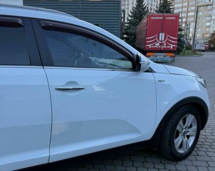 Белый Киа Sportage, объемом двигателя 2 л и пробегом 199 тыс. км за 11000 $, фото 5 на Automoto.ua
