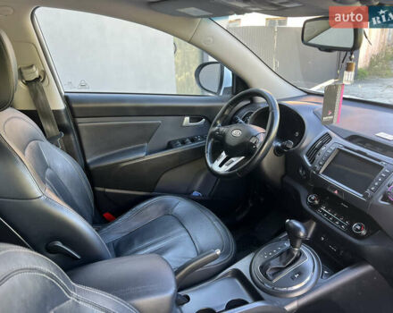 Белый Киа Sportage, объемом двигателя 2 л и пробегом 280 тыс. км за 13450 $, фото 36 на Automoto.ua