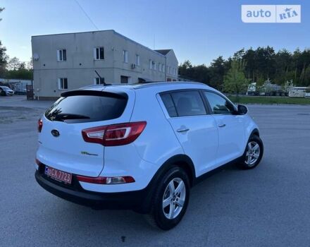 Білий Кіа Sportage, об'ємом двигуна 1.7 л та пробігом 148 тис. км за 13500 $, фото 9 на Automoto.ua