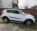 Белый Киа Sportage, объемом двигателя 2 л и пробегом 167 тыс. км за 12500 $, фото 2 на Automoto.ua