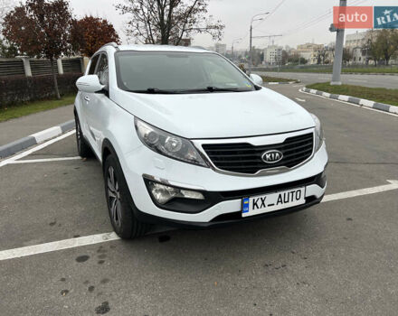 Белый Киа Sportage, объемом двигателя 2 л и пробегом 135 тыс. км за 12999 $, фото 2 на Automoto.ua