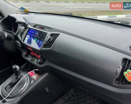 Белый Киа Sportage, объемом двигателя 2 л и пробегом 135 тыс. км за 12999 $, фото 23 на Automoto.ua