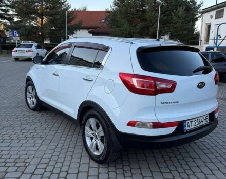 Белый Киа Sportage, объемом двигателя 2 л и пробегом 199 тыс. км за 11000 $, фото 2 на Automoto.ua