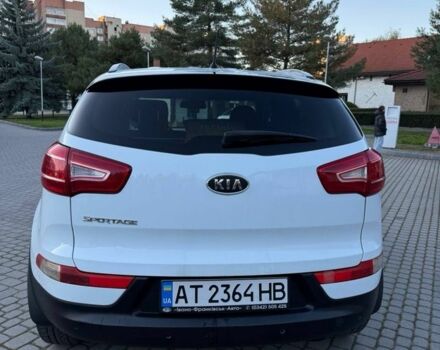 Белый Киа Sportage, объемом двигателя 2 л и пробегом 199 тыс. км за 11000 $, фото 3 на Automoto.ua