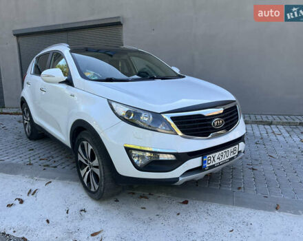 Белый Киа Sportage, объемом двигателя 2 л и пробегом 280 тыс. км за 13450 $, фото 1 на Automoto.ua