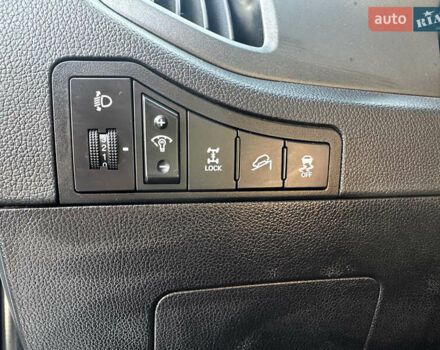 Білий Кіа Sportage, об'ємом двигуна 2 л та пробігом 258 тис. км за 13500 $, фото 15 на Automoto.ua