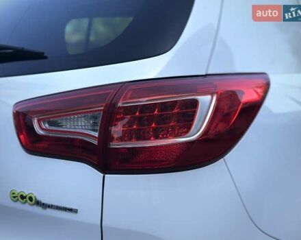 Кіа Sportage 2011 у Сумах на Automoto.ua Білий Кіа Sportage, об'ємом двигуна 1.7 л та пробігом 228 тис. км за 13700 $, фото 51 на Automoto.ua