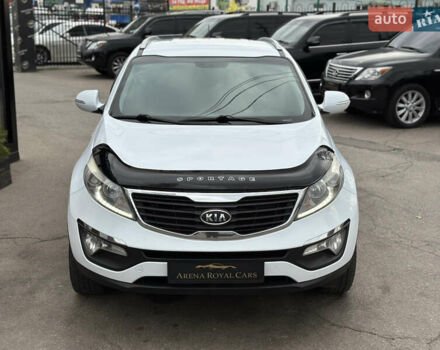Белый Киа Sportage, объемом двигателя 2 л и пробегом 225 тыс. км за 12400 $, фото 7 на Automoto.ua
