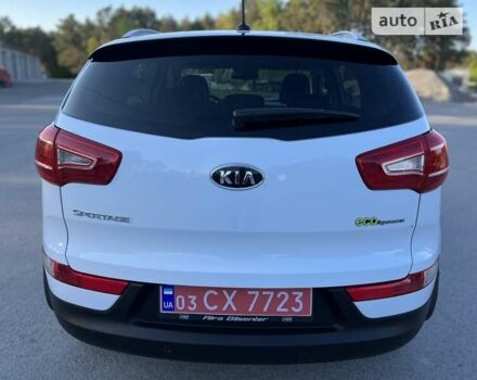 Білий Кіа Sportage, об'ємом двигуна 1.7 л та пробігом 148 тис. км за 13500 $, фото 26 на Automoto.ua