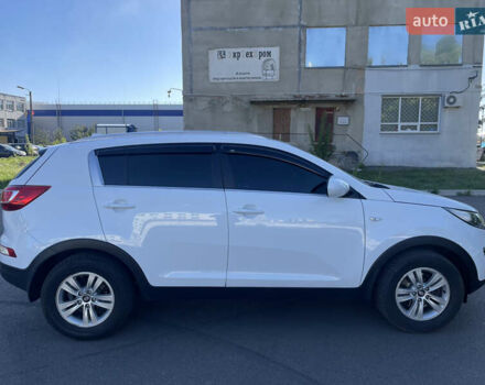 Кіа Sportage 2011 у Белой Церкве на Automoto.ua Білий Кіа Sportage, об'ємом двигуна 2 л та пробігом 167 тис. км за 13200 $, фото 10 на Automoto.ua