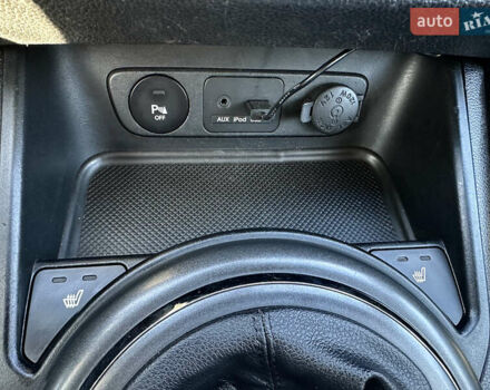 Білий Кіа Sportage, об'ємом двигуна 2 л та пробігом 258 тис. км за 13500 $, фото 11 на Automoto.ua