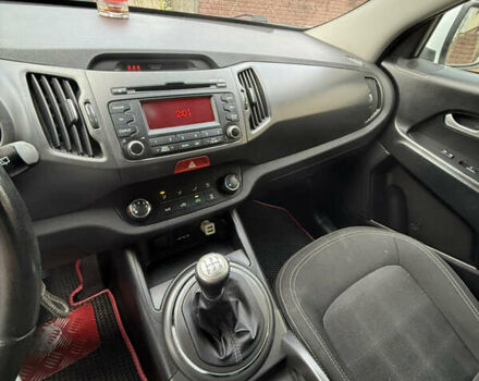 Белый Киа Sportage, объемом двигателя 2 л и пробегом 167 тыс. км за 12500 $, фото 18 на Automoto.ua