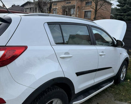 Белый Киа Sportage, объемом двигателя 2 л и пробегом 167 тыс. км за 12500 $, фото 13 на Automoto.ua