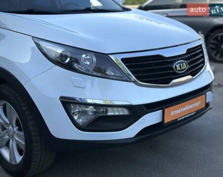Кіа Sportage 2011 у Сумах на Automoto.ua Білий Кіа Sportage, об'ємом двигуна 1.7 л та пробігом 228 тис. км за 13700 $, фото 52 на Automoto.ua