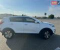Білий Кіа Sportage, об'ємом двигуна 2 л та пробігом 258 тис. км за 13500 $, фото 2 на Automoto.ua